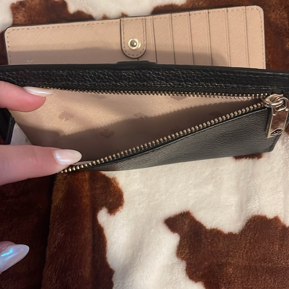 Authentic Kate Spade Morgan Slim Bifold Wallet - Picture 4 of 4